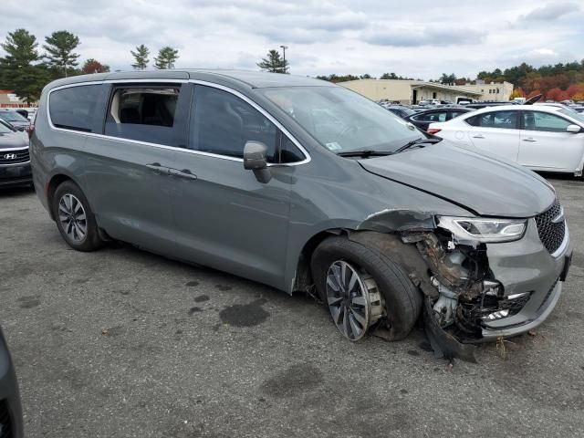 2022 Chrysler Pacifica Hybrid Touring L