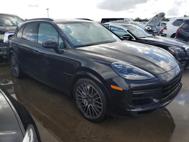 2022 Porsche Cayenne Turbo