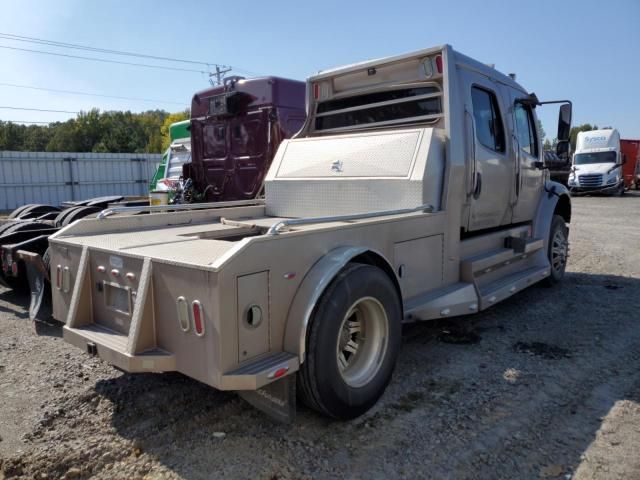 2007 Freightliner Sport Chassis 106