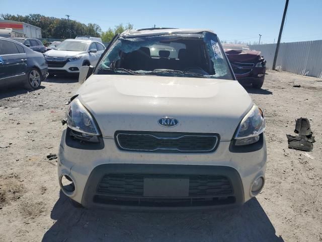 2013 KIA Soul +