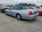 2006 Lincoln Town Car Signature Limited