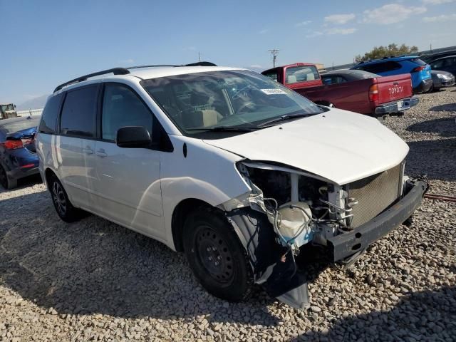 2007 Toyota Sienna CE