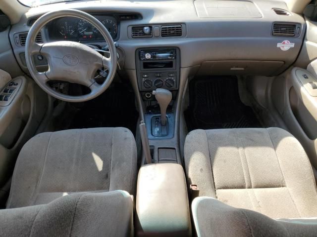 2000 Toyota Camry LE