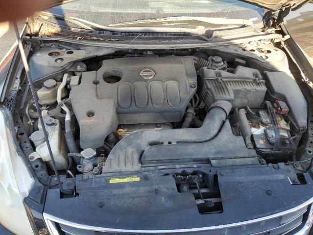 2010 Nissan Altima Base