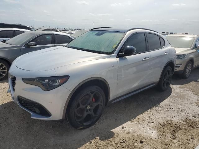 2024 Alfa Romeo Stelvio TI