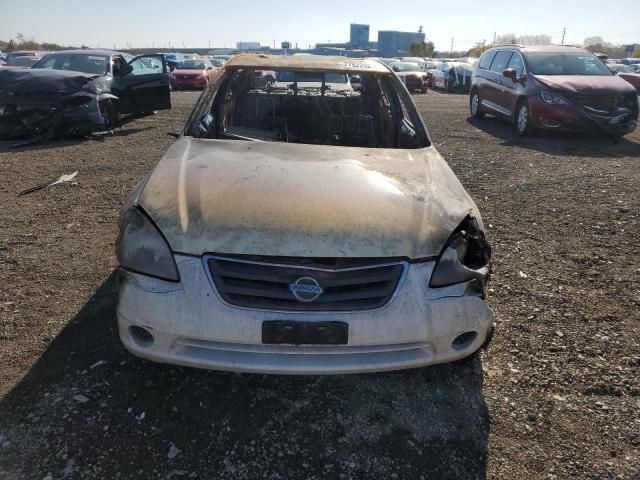 2002 Nissan Altima Base