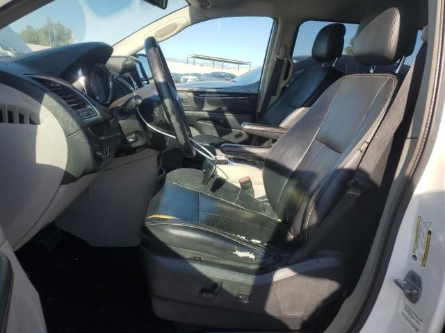 2012 Chrysler Town & Country Touring