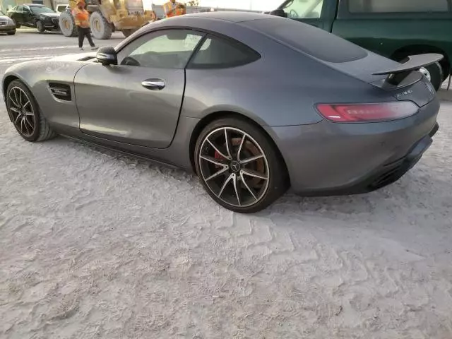 2016 Mercedes-Benz AMG GT S