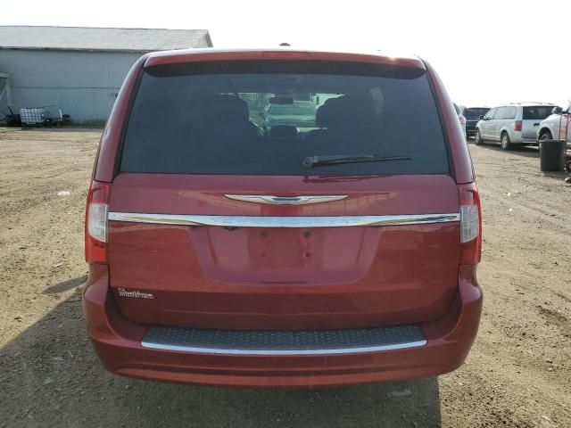 2013 Chrysler Town & Country Touring