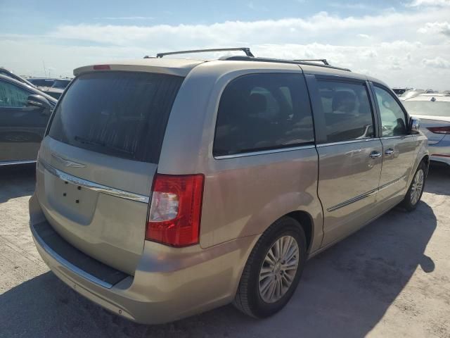 2015 Chrysler Town & Country Touring L