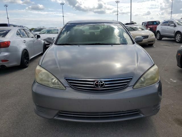 2005 Toyota Camry LE