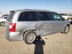 2015 Chrysler Town & Country Touring L