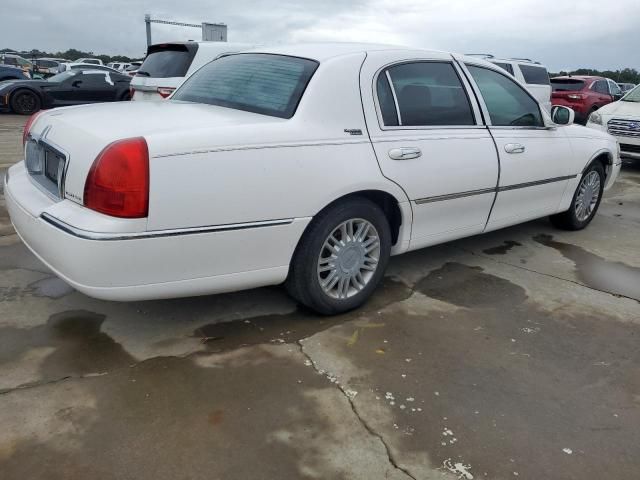 2008 Lincoln Town Car Signature Limited