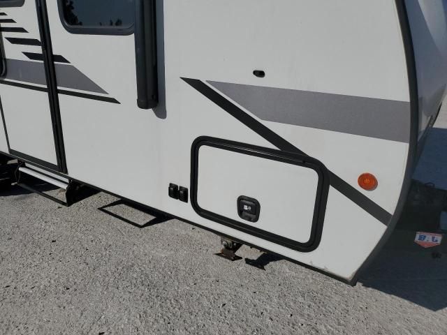 2021 Winnebago Minnie