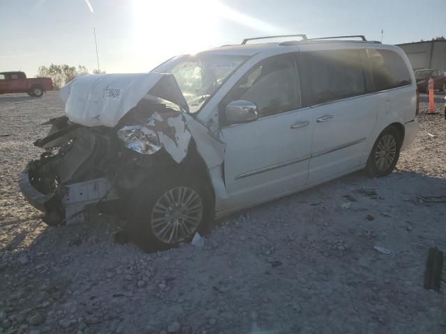 2014 Chrysler Town & Country Touring L