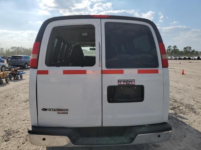 2013 Chevrolet Express G1500 LT