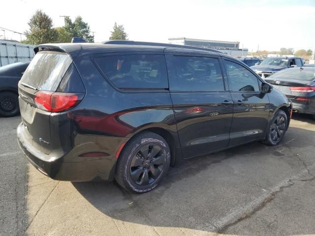 2020 Chrysler Pacifica Hybrid Limited