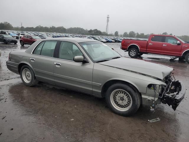 2001 Ford Crown Victoria LX