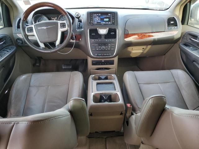 2014 Chrysler Town & Country Limited