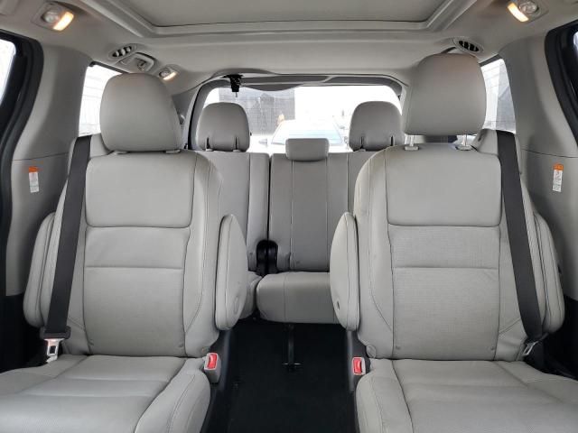 2017 Toyota Sienna XLE