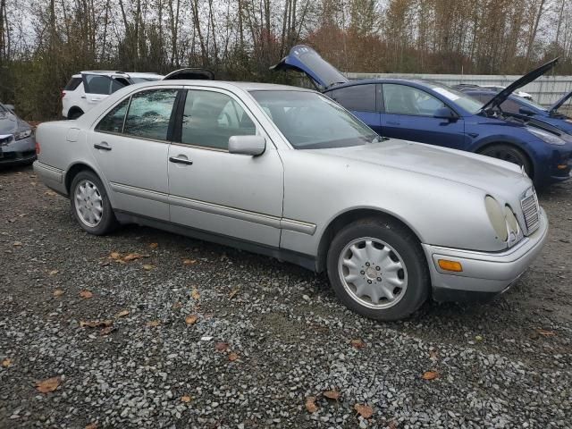 1999 Mercedes-Benz E 320