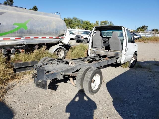 2008 Ford Econoline E350 Super Duty Cutaway Van