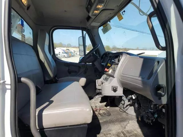 2015 Freightliner M2 106 Medium Duty