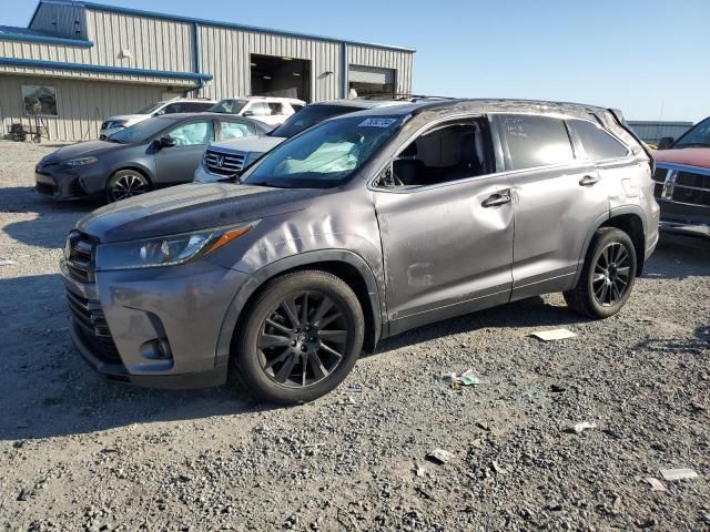 2019 Toyota Highlander SE