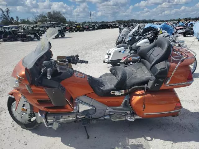 2002 Honda GL1800