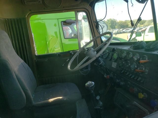 1981 Kenworth Construction W900