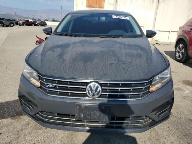 2018 Volkswagen Passat S