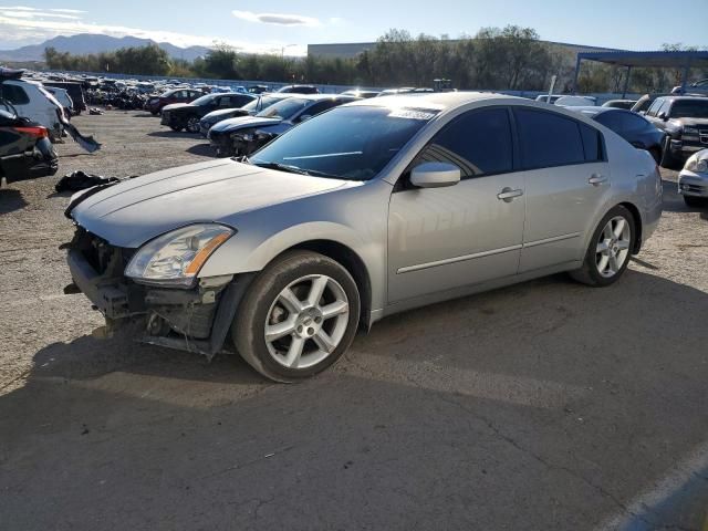 2004 Nissan Maxima SE