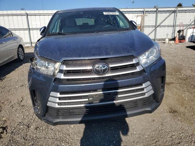 2019 Toyota Highlander LE