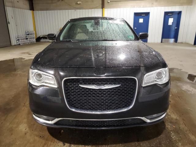 2016 Chrysler 300 Limited