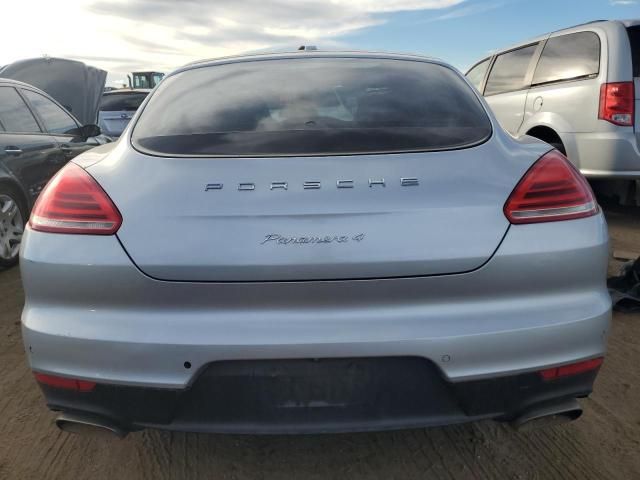 2015 Porsche Panamera 2