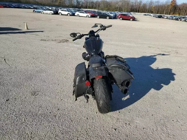 2022 Indian Motorcycle Co. Chief Bobber Darkhorse ABS