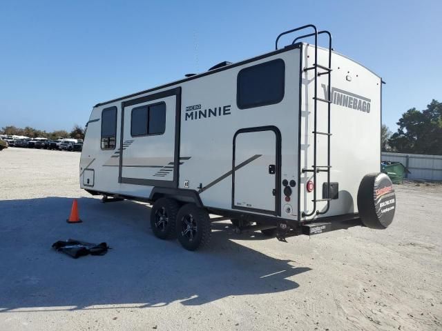 2021 Winnebago Minnie