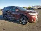 2017 Toyota Highlander SE