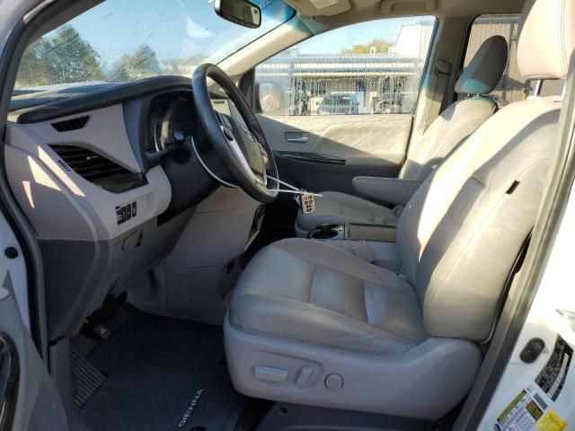 2017 Toyota Sienna XLE