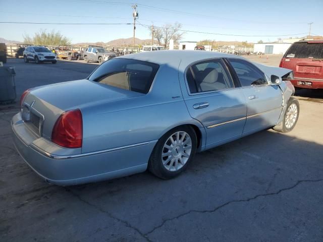 2006 Lincoln Town Car Signature