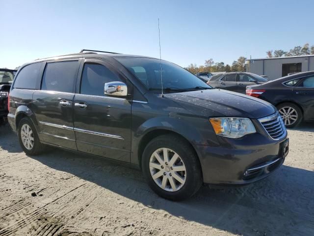 2012 Chrysler Town & Country Touring L