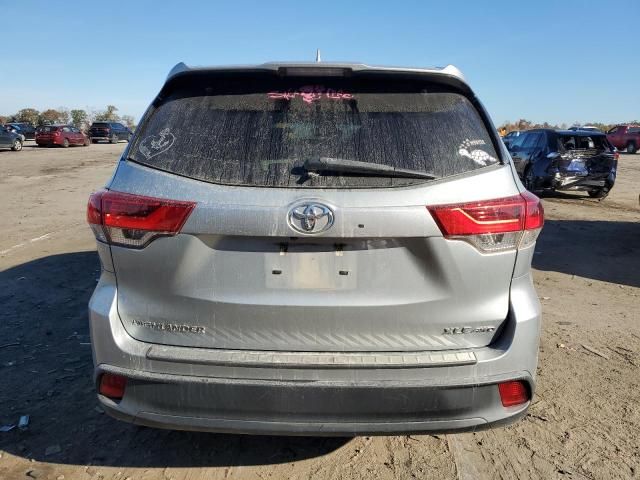 2018 Toyota Highlander SE