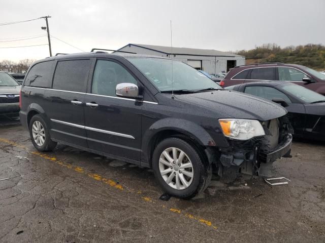 2016 Chrysler Town & Country Limited Platinum