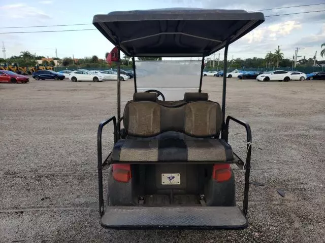 2004 Golf Club Car