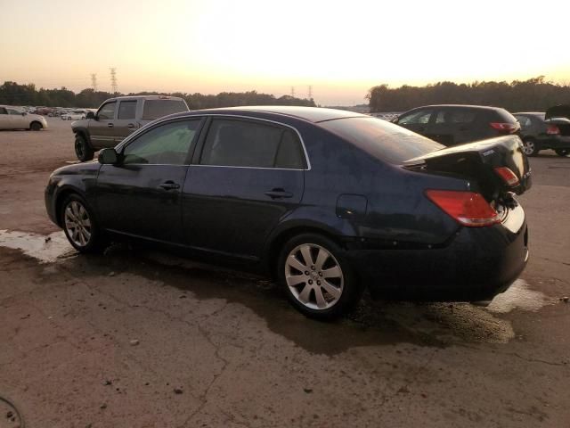 2005 Toyota Avalon XL