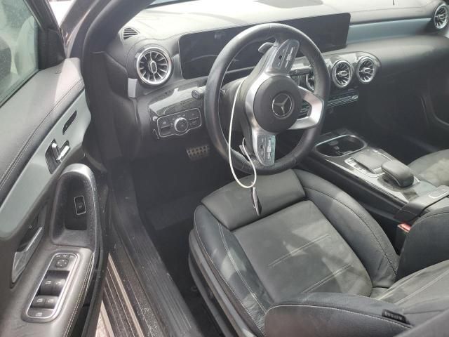 2019 Mercedes-Benz A 220