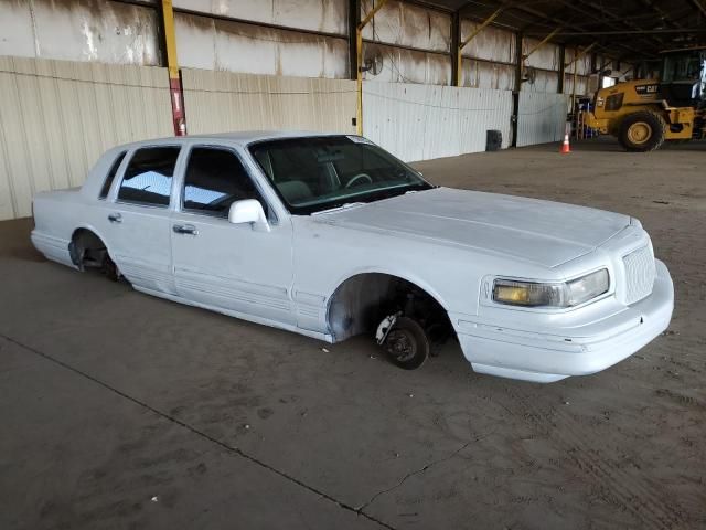 1995 Lincoln Town Car Signature