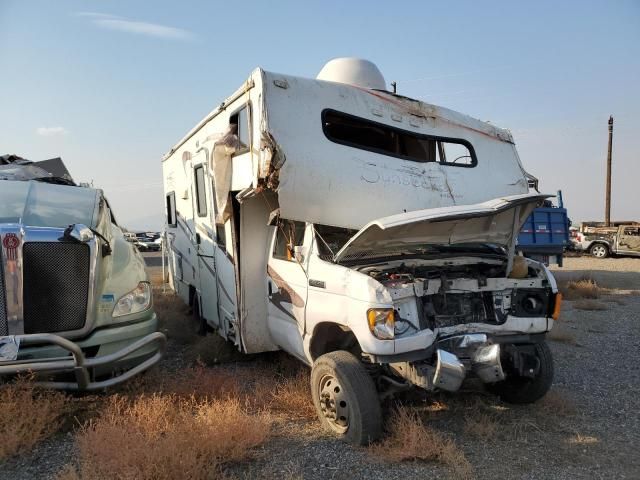 2007 Ford Econoline E450 Super Duty Cutaway Van