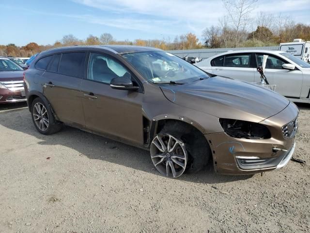 2018 Volvo V60 Cross Country Premier