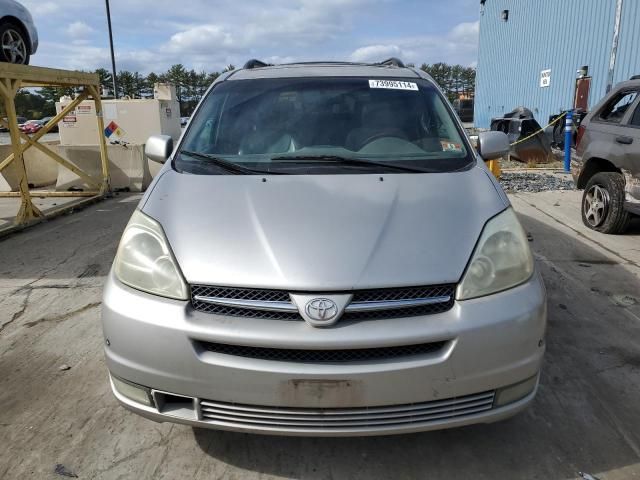 2004 Toyota Sienna XLE